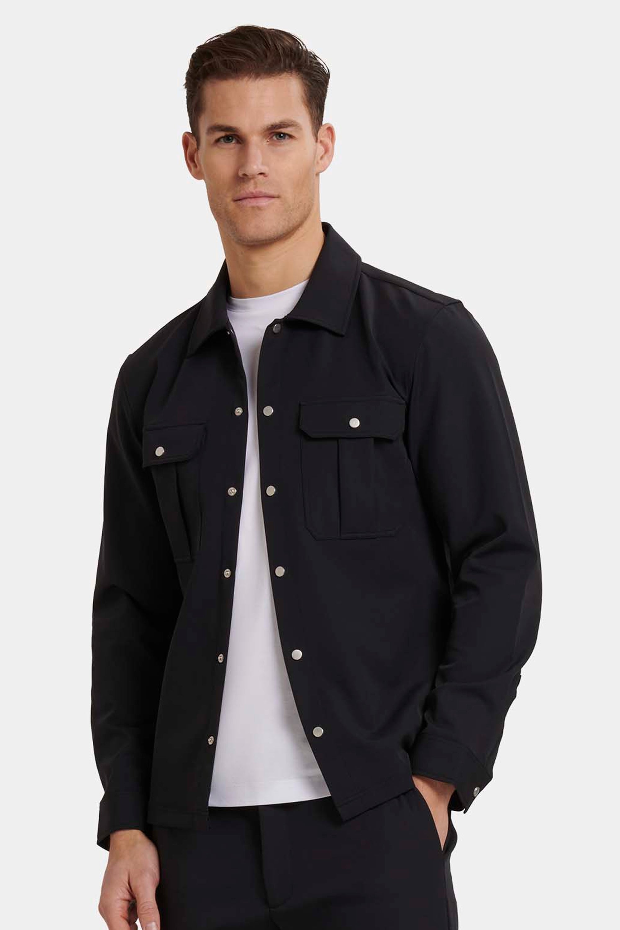 LA CAMISA OVERSHIRT TÉCNICA