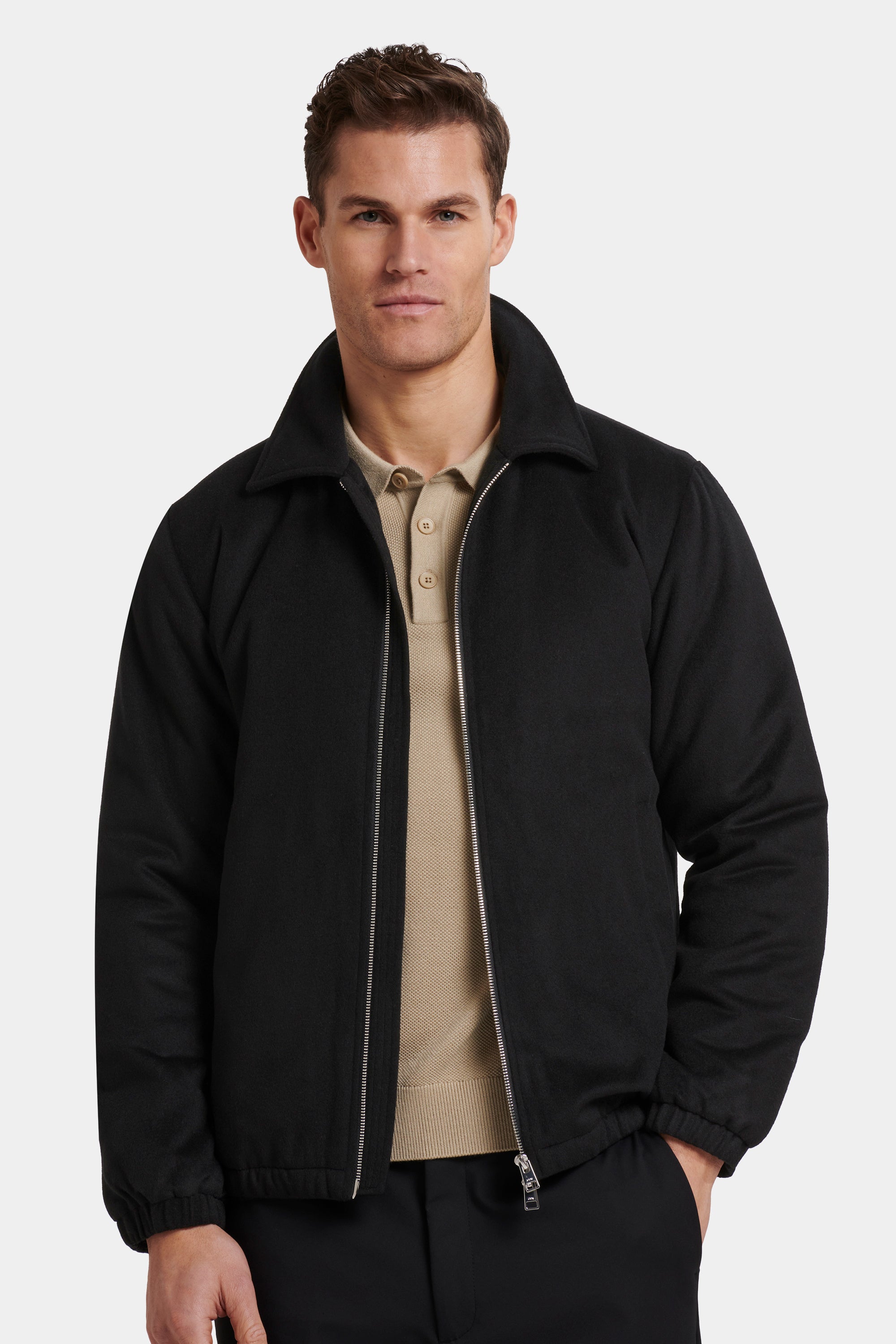 LA CHAQUETA DE CACHEMIR VICTOR