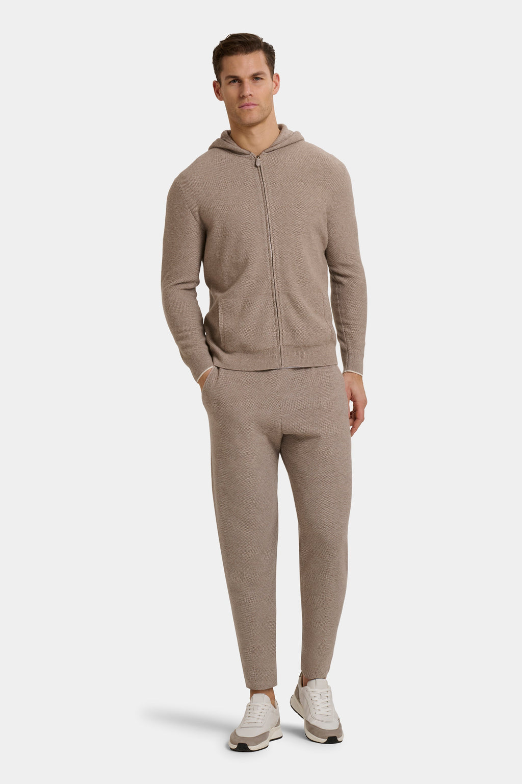 LA SUDADERA CON CREMALLERA FARO