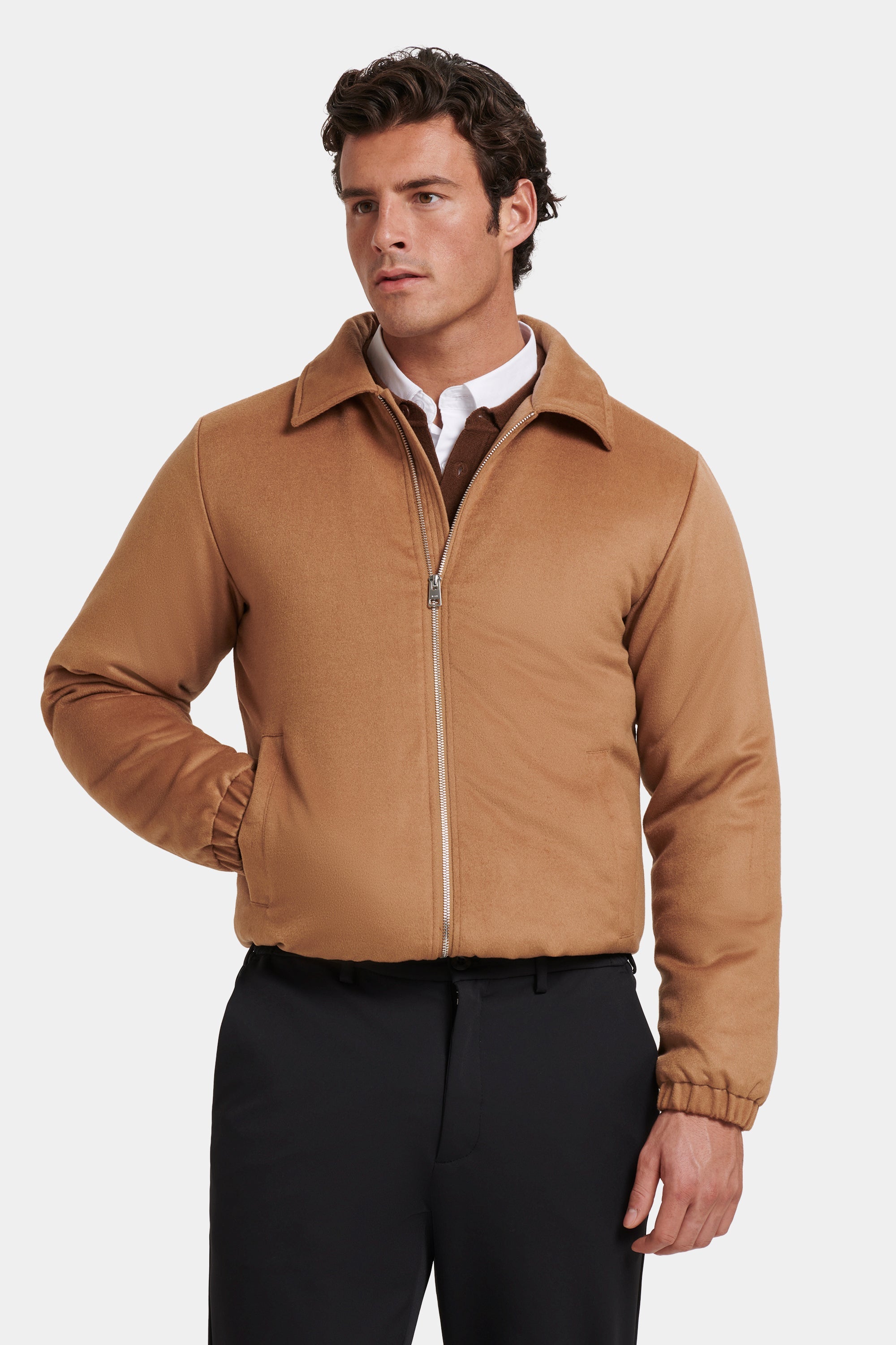 LA CHAQUETA DE CACHEMIR VICTOR
