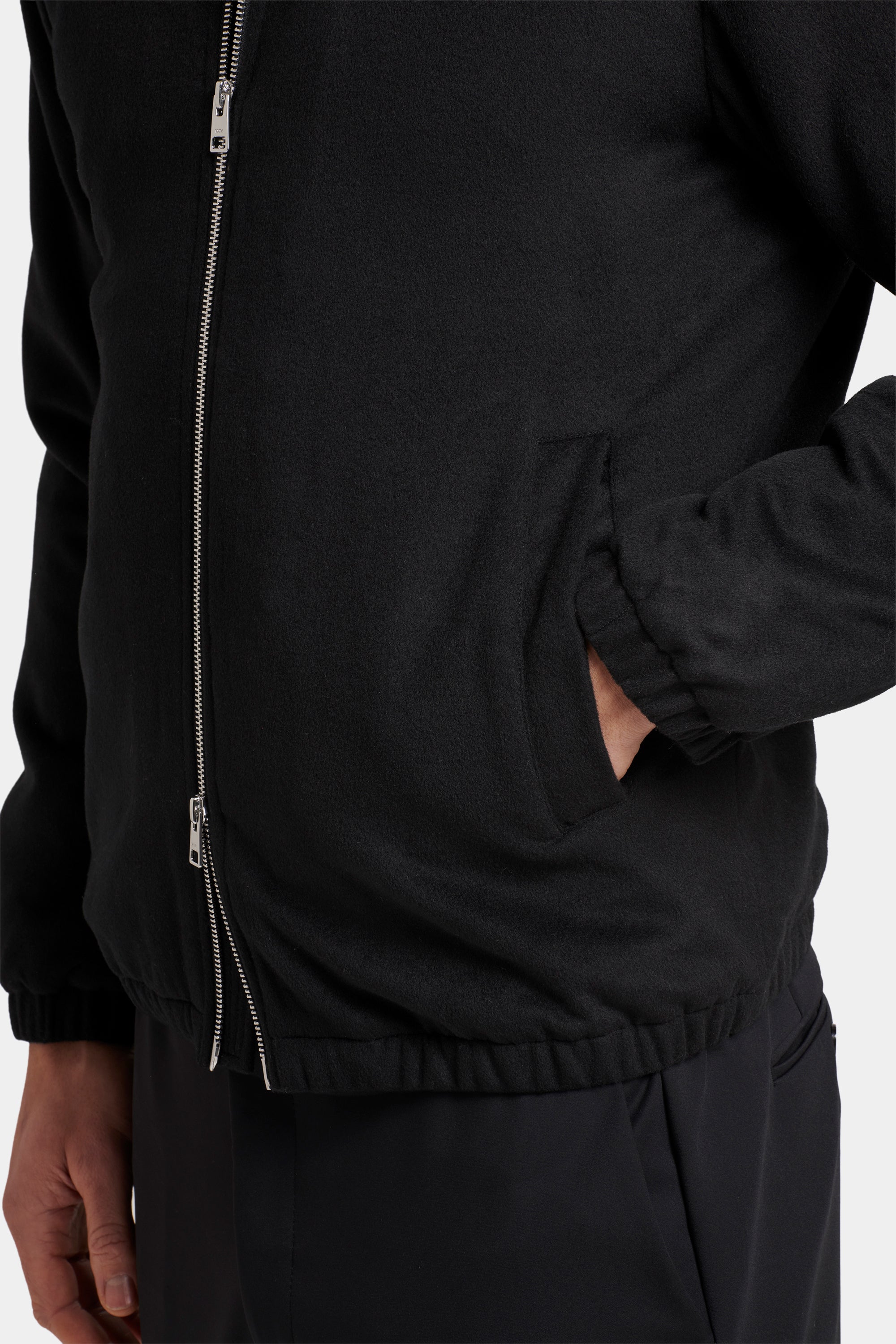 LA CHAQUETA DE CACHEMIR VICTOR