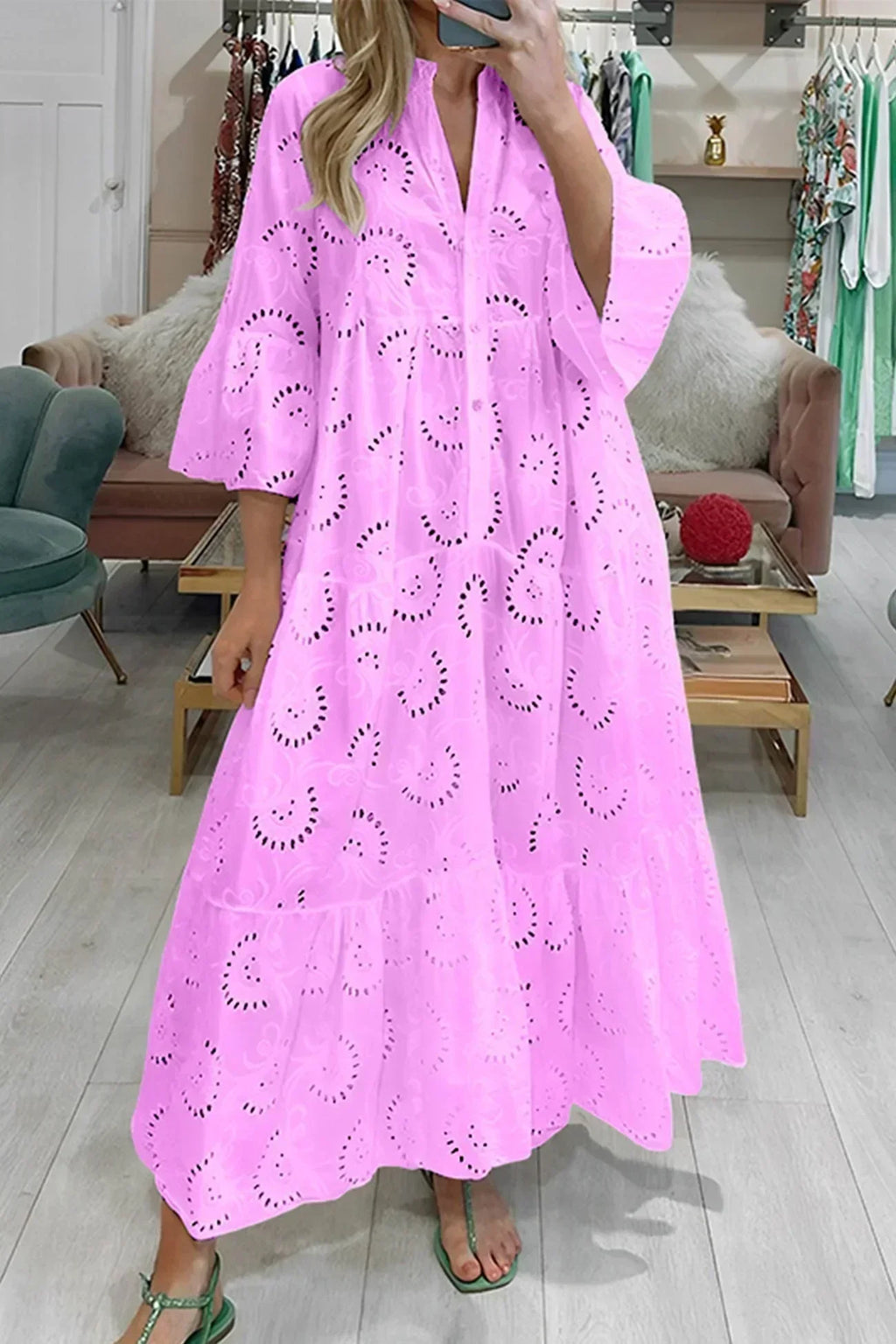 Isabelle | Largo Vestido con Bordado Inglés y Mangas Tres Cuartos